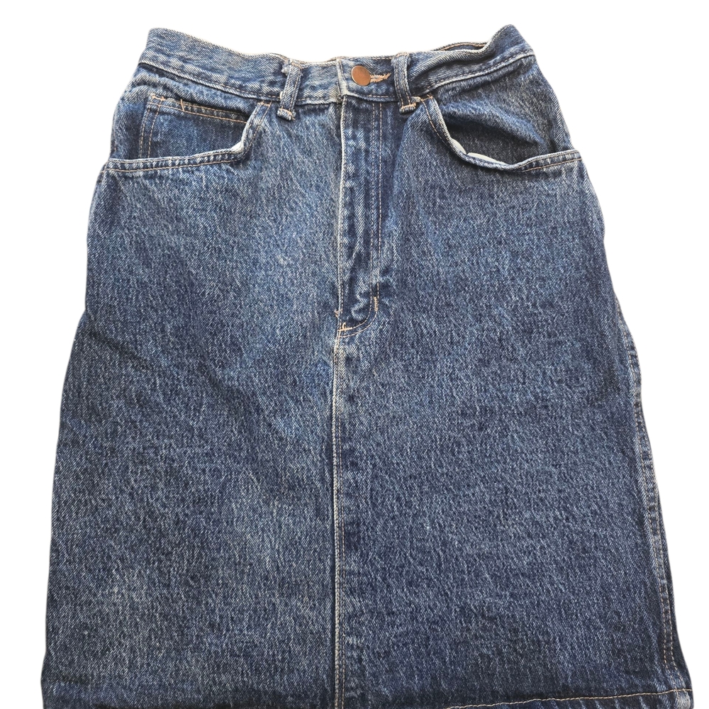 Stylish Blue Denim Skirt